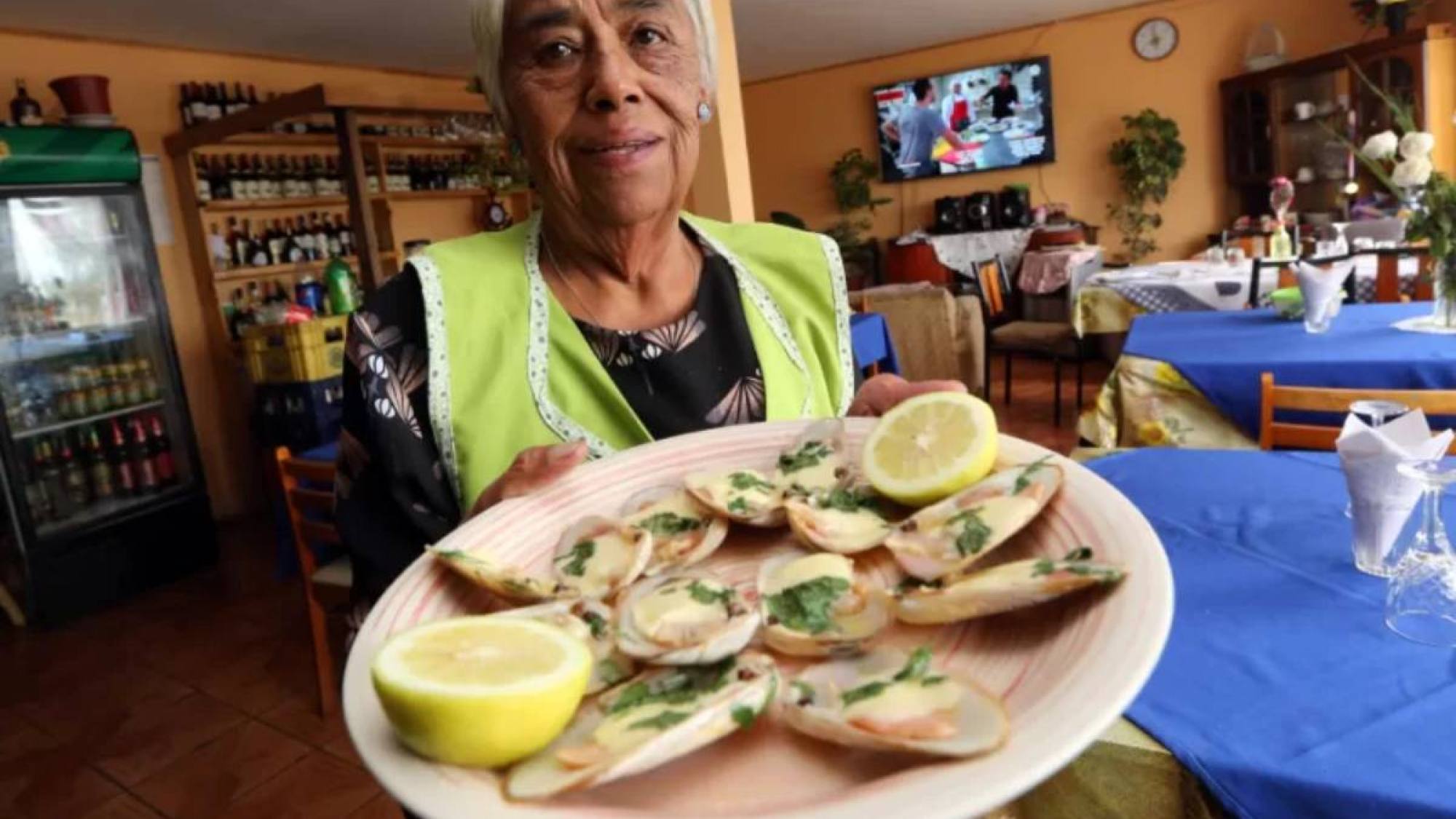 Machas A La Parmesana Entre Los Mejores Platos De Moluscos