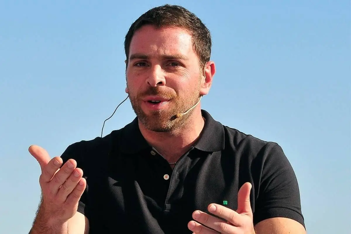 José Antonio Neme interpeló al Presidente para que de una vez mejore el actuar policial. Foto: Agencia Uno., Agencia Uno