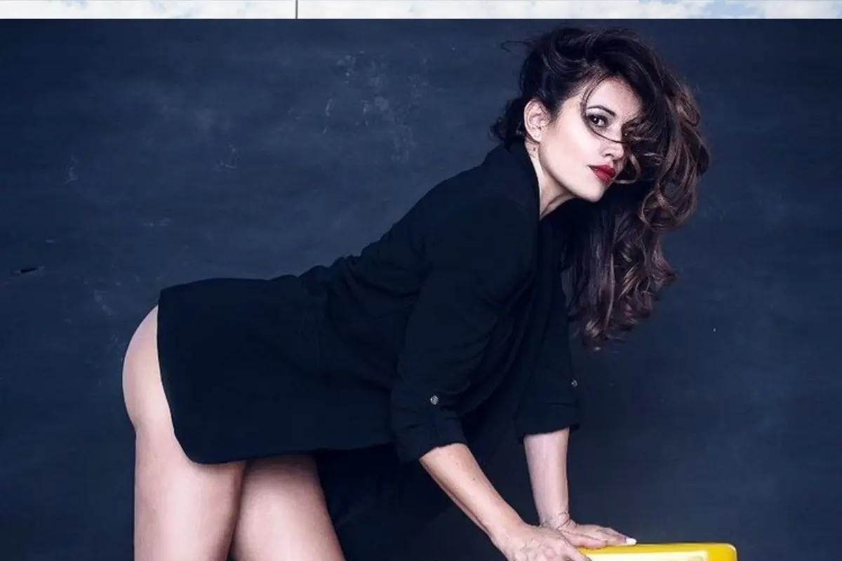 sin_txtulo_x1200x800xpxx_x95x.jpg, Yamila Reyna se cambió el look y se tiñó el pelo color chocolate