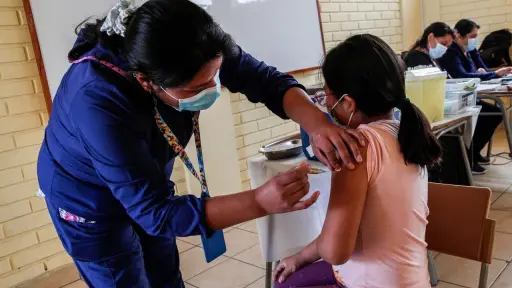 Nuevas medidas para que escolares puedan completar su esquema de vacunas. (FOTO: Agencia Uno)., Agencia Uno