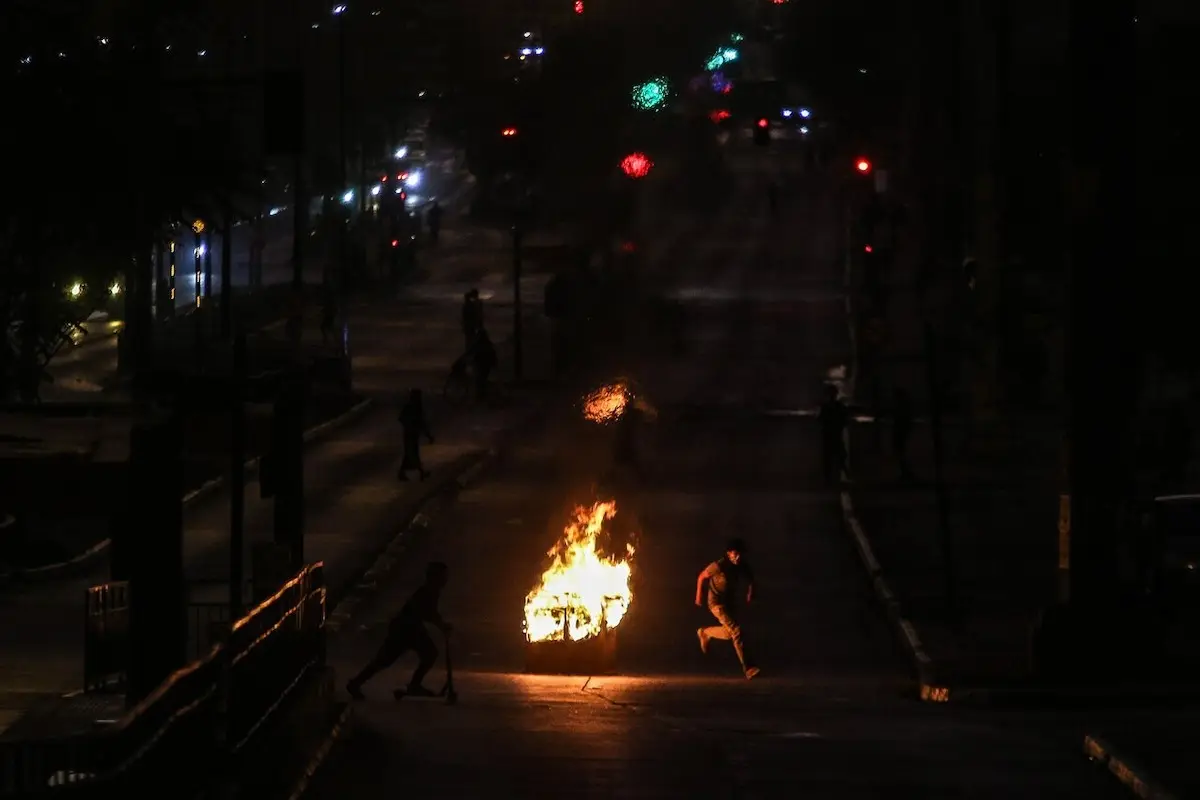 jov.jpg, Según el balance policial, hubo 78 actos vandálicos en este Día del Joven Combatiente. Foto: Agencia Uno.