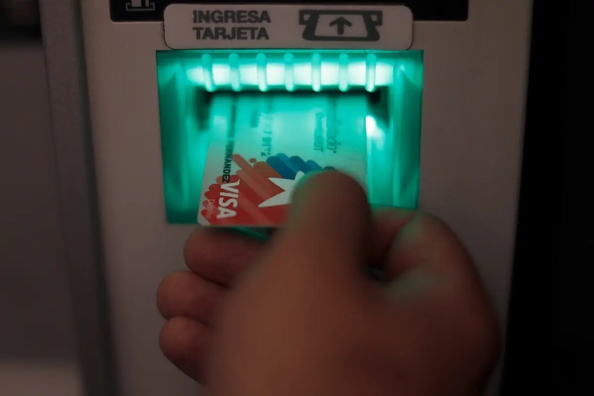 Mañana es el último plazo para renovar la tarjeta cuenta rut. Foto: Agencia Uno., Agencia Uno