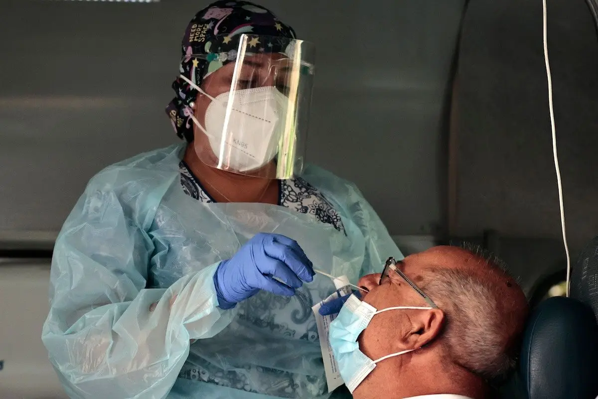 Para esta jornada del jueves 7 de abril se reportaron 90 fallecidos por Covid-19. Foto: Agencia Uno, Agencia Uno