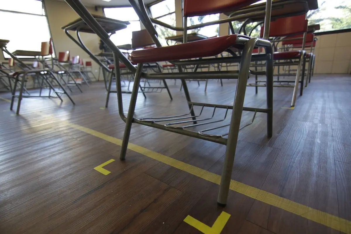 Escolar ingresó a establecimiento educacional con un arma de fogueo. Foto: Agencia Uno., Agencia Uno