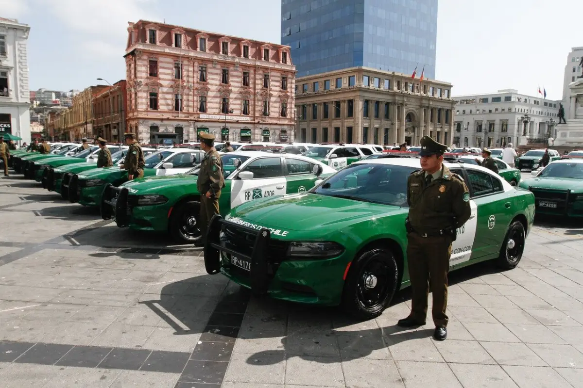Renovación de vehículos para Carabineros durante el 2017 (FOTO: Agencia Uno)., Agencia Uno