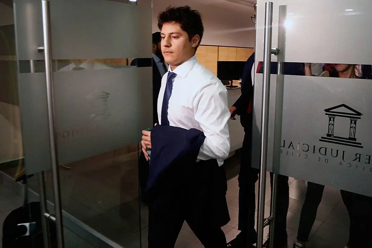 a_uno_1167312_x1x.jpg, Agencia Uno