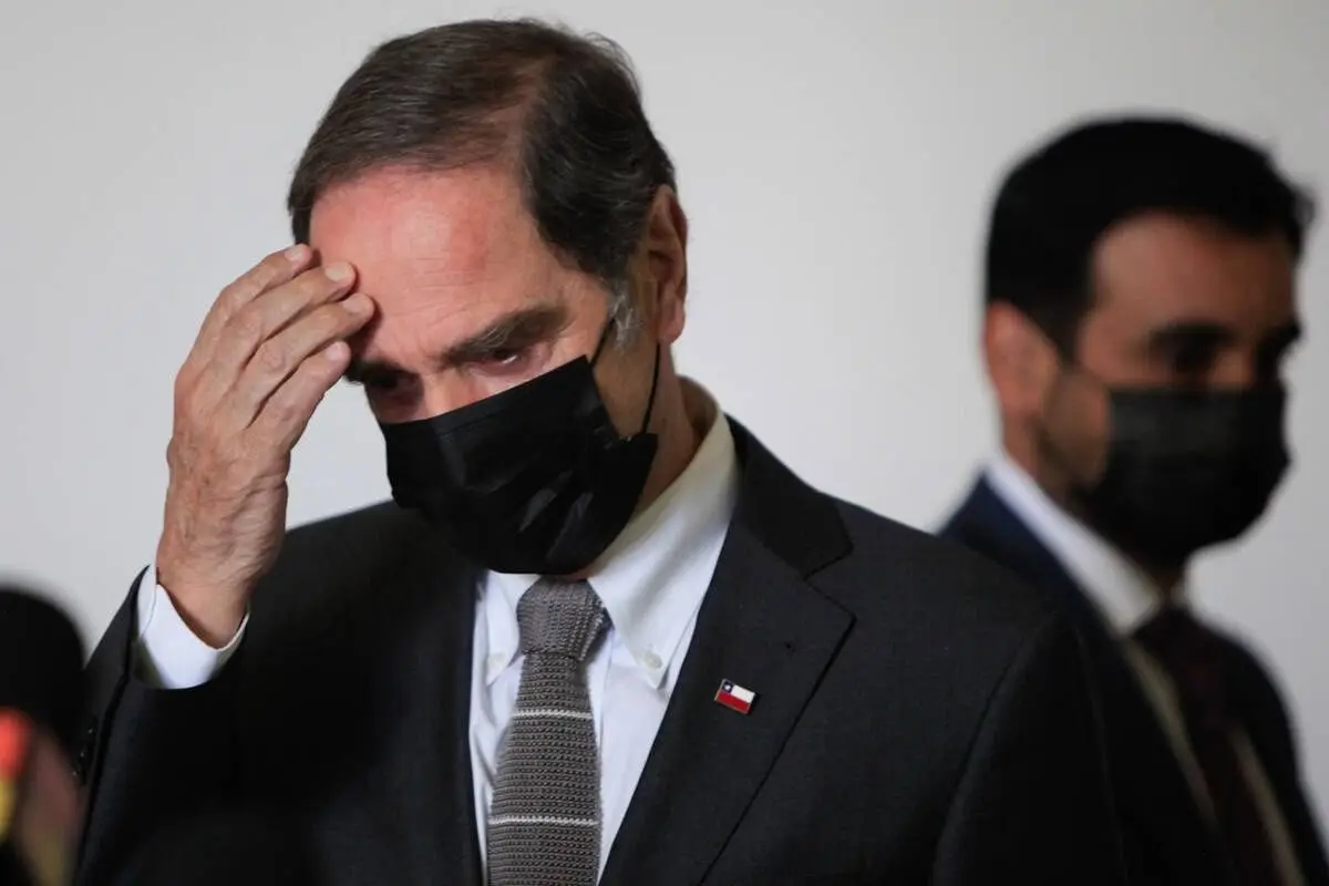 Ministro Larraín, Agencia Uno