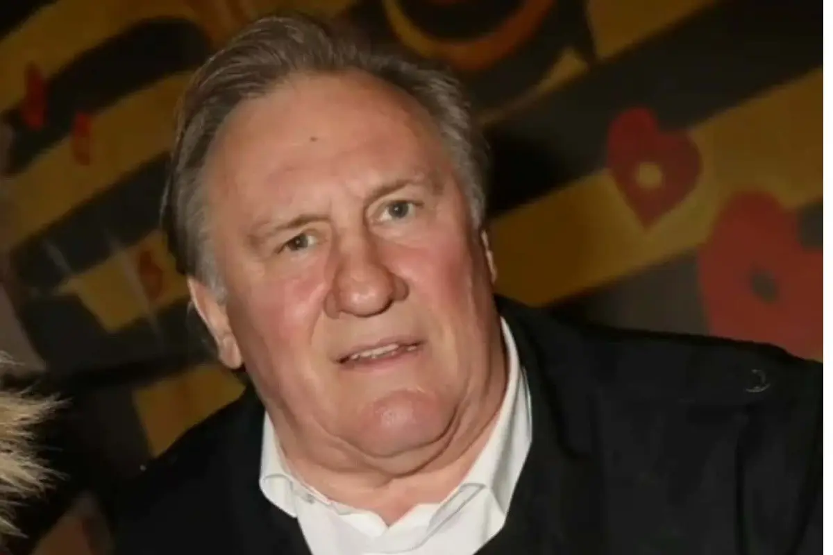 84117308_855051604908687_2845240295081238949_n_x1x.jpg, Gerard Depardieu llamó a Putin a parar la guerra