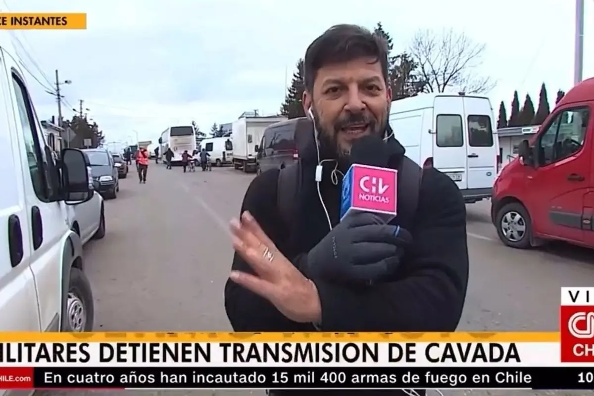 sin_txtulo_x1200x800xpxx_x11x.jpg, Rafa Cavada mostró el gesto que le hicieron los militares