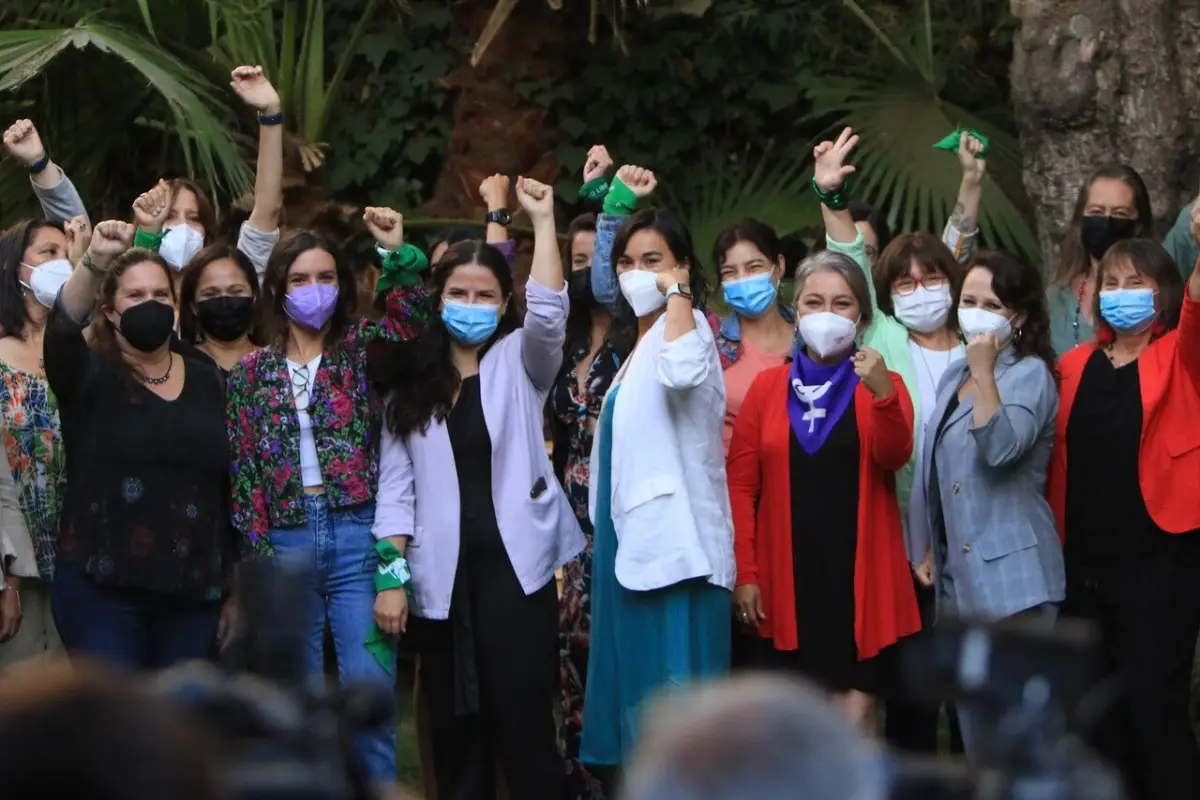 Ministras y subsecretarias del gobierno que liderará Gabriel Boric conmemoraron el Día Internacional de la Mujer, Agencia Uno