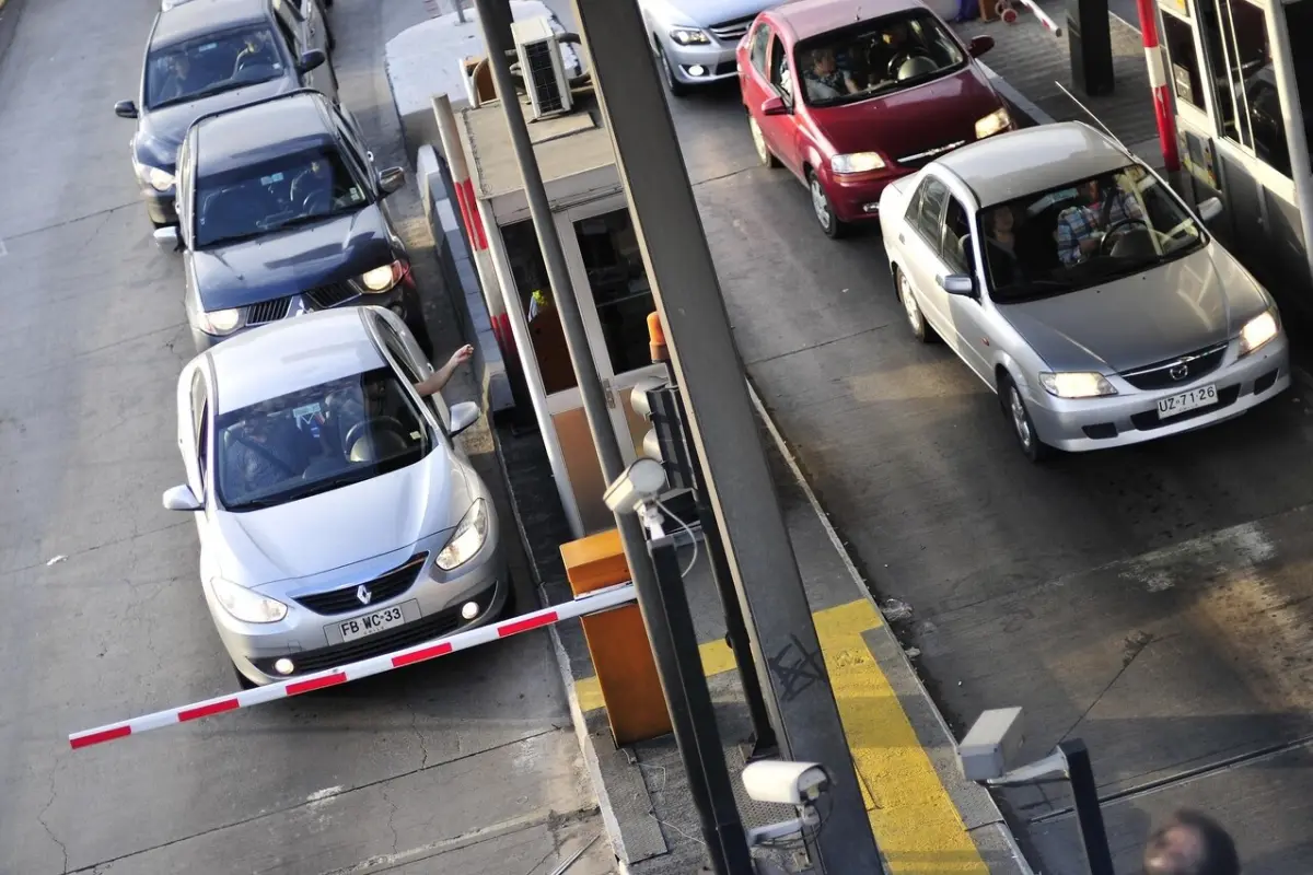 Proponen evitar el cobro de peajes en atochamientos. Foto: Agencia Uno, Agencia Uno