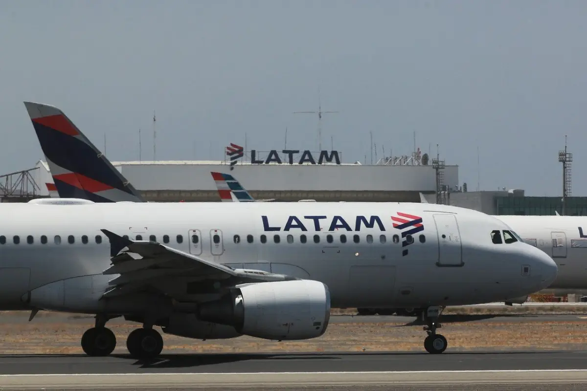 Latam Airlines //Agencia Uno//, Agencia Uno