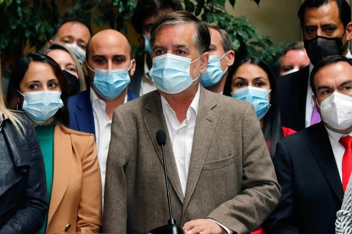 a_uno_1373352_x1x.jpg, Agencia Uno