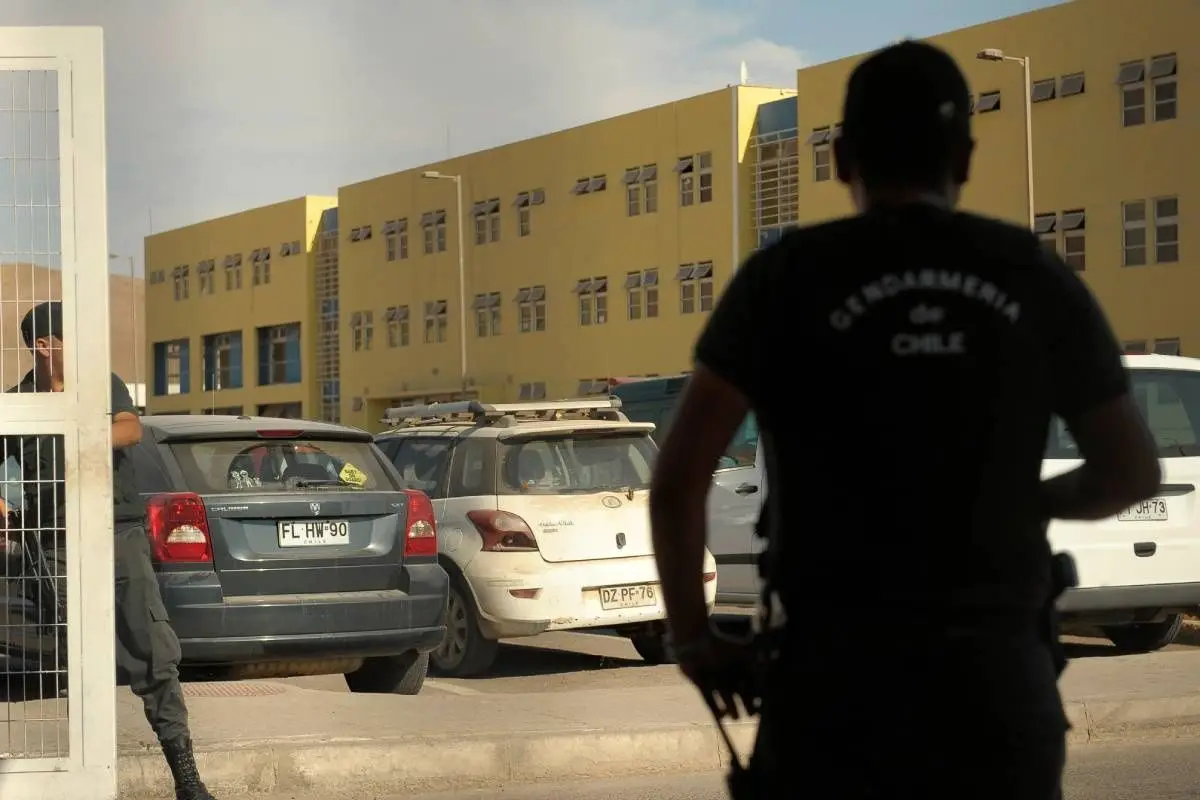 a_uno_1301198_x1x.jpg, Agencia Uno