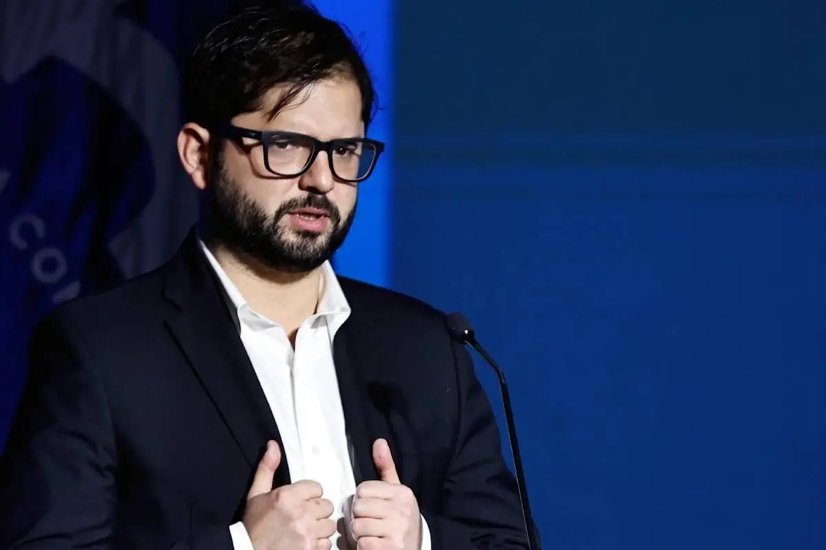 a_uno_1377054_x1x.jpg, Agencia Uno