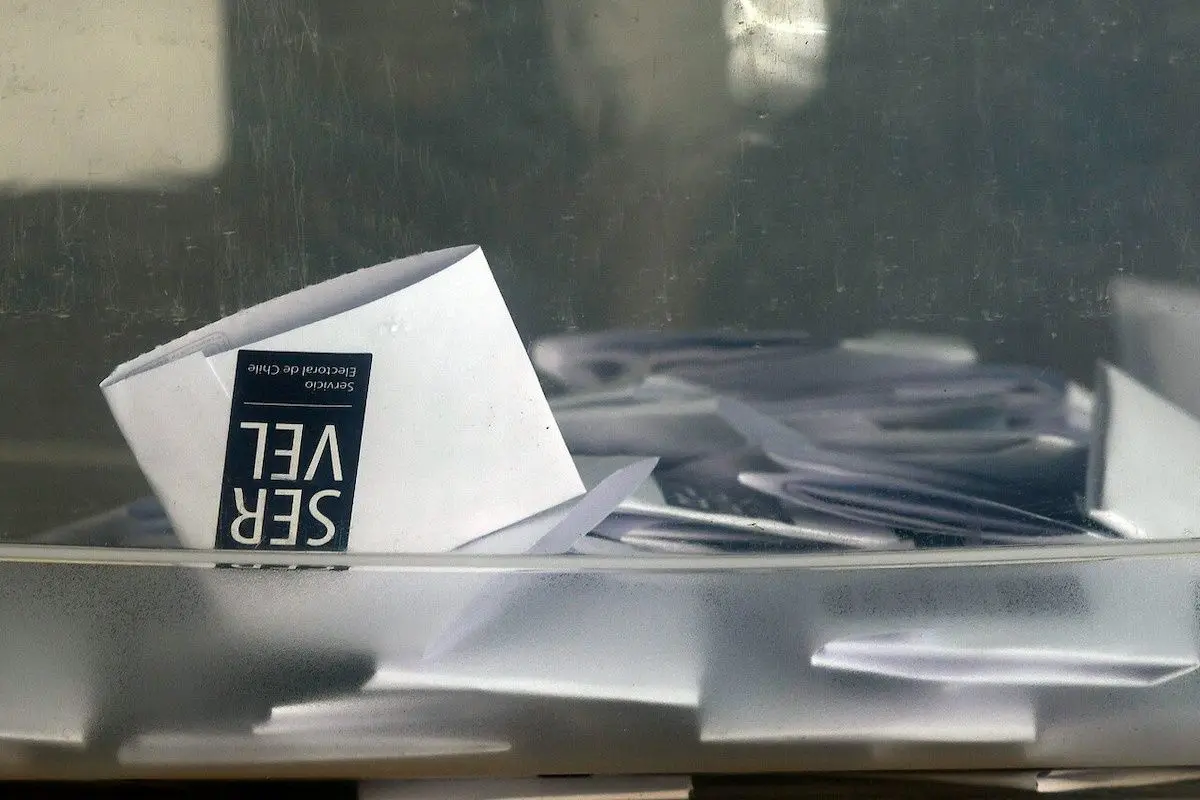 voto-1.jpg, Servel reconoce error por publicación de archivo con datos personales de electores. Foto: Agencia Uno.