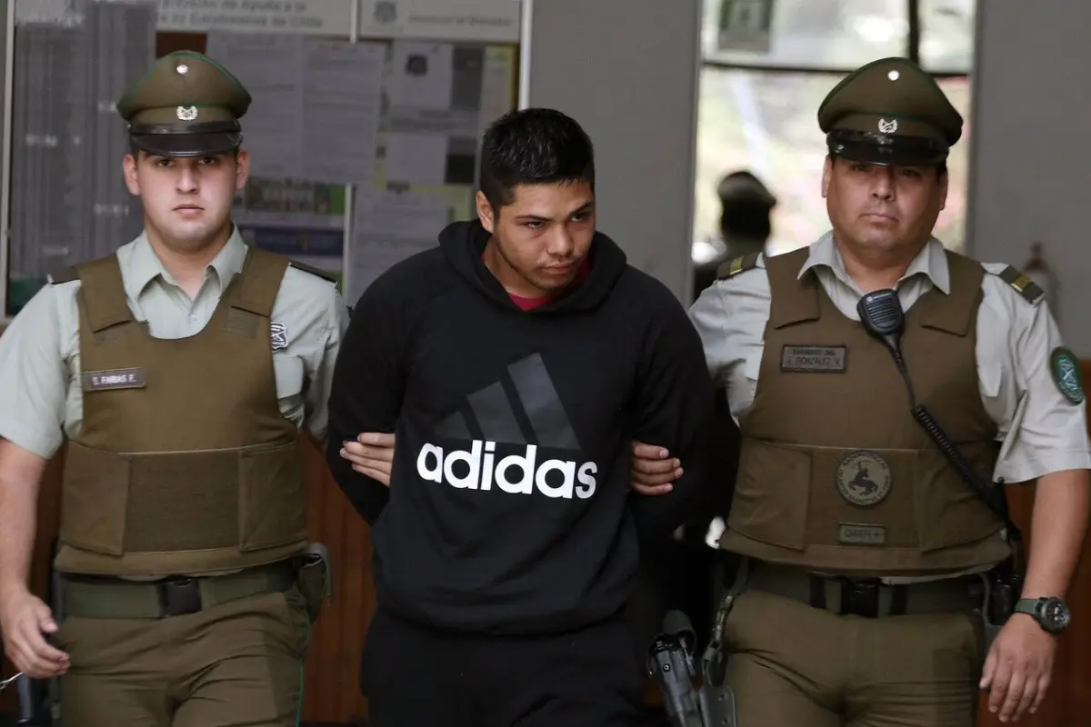 Albertina Martínez fue asesinada en su departamento de calle Santa Elena en Santiago Centro, Agencia Uno