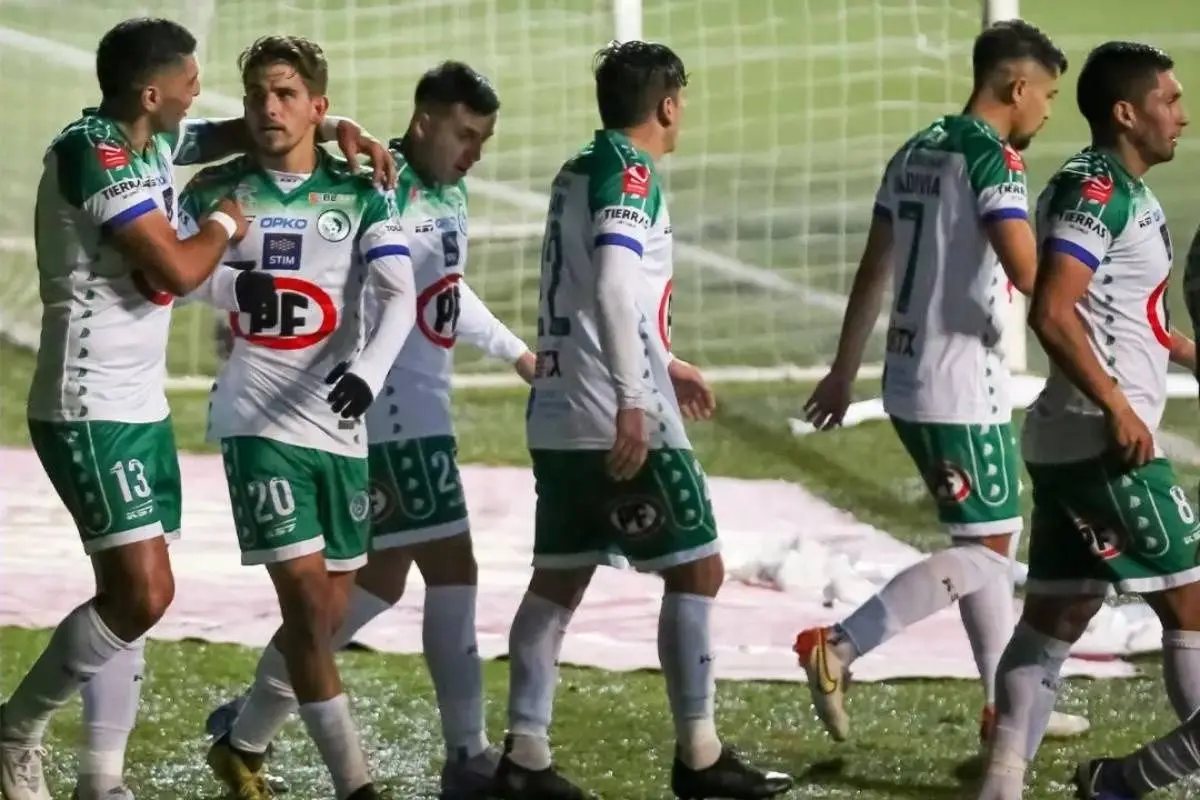 infofutchile_2022_281348498_321984493414727_6381451097339535167_n_x1x.jpg, Durante la jornada se disputó el partido que Deportes Puerto Montt ganó por 2 a 1 a Unión San Felipe. Foto: Instagram.