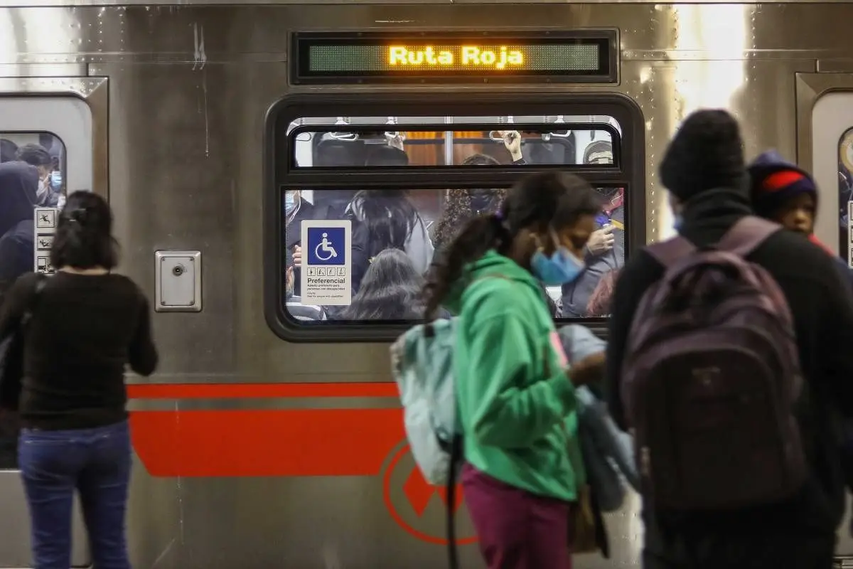 a_uno_1369181_x1x.jpg, Agencia Uno