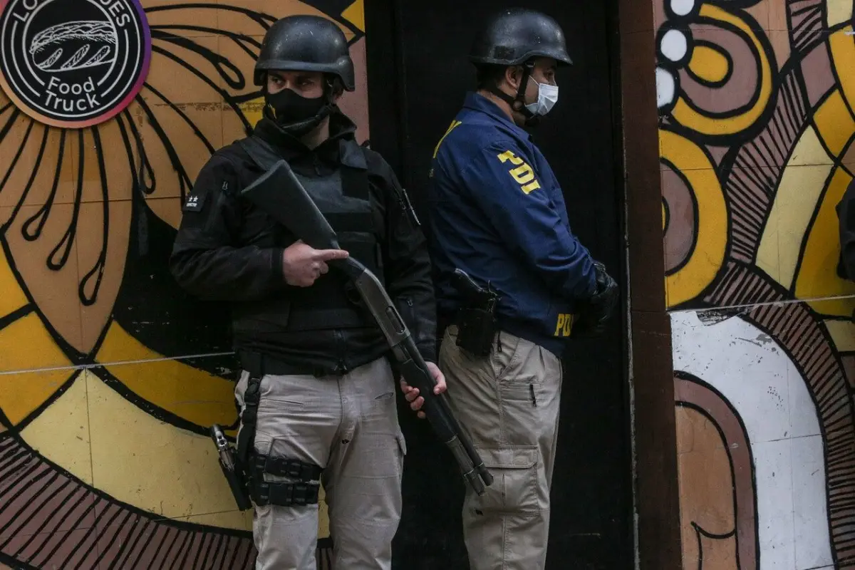 El procedimiento se llevó a cabo durante esta mañana. Foto: Agencia Uno., Agencia Uno