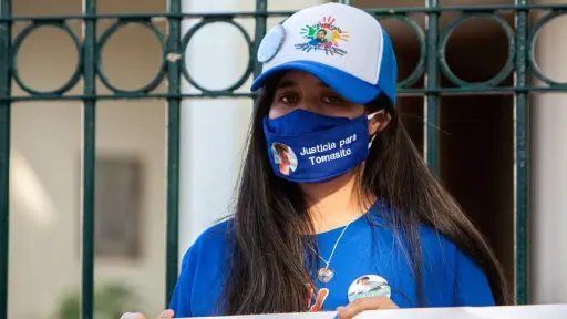 Estefanía Gutiérrez mostró su decepción por el lento avance del caso de su pequeño Tomás Bravo. Foto: Agencia Uno., Agencia Uno