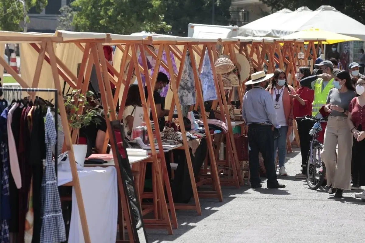 a_uno_1337728_x1x.jpg, Agencia Uno