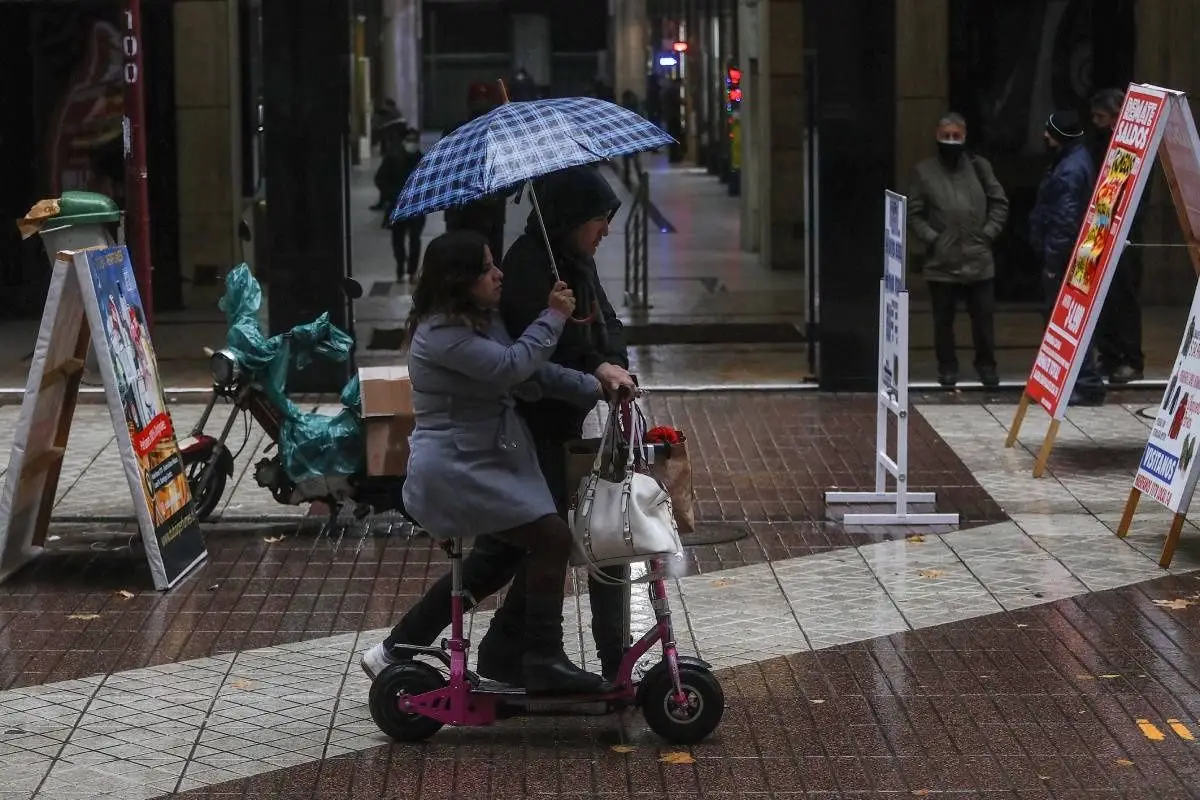 a_uno_1377115_x1x.jpg, Agencia Uno