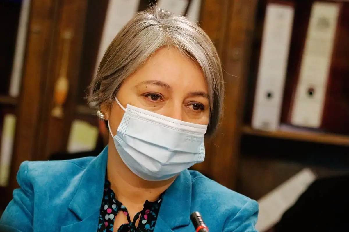 a_uno_1383862_x1x.jpg, Agencia Uno