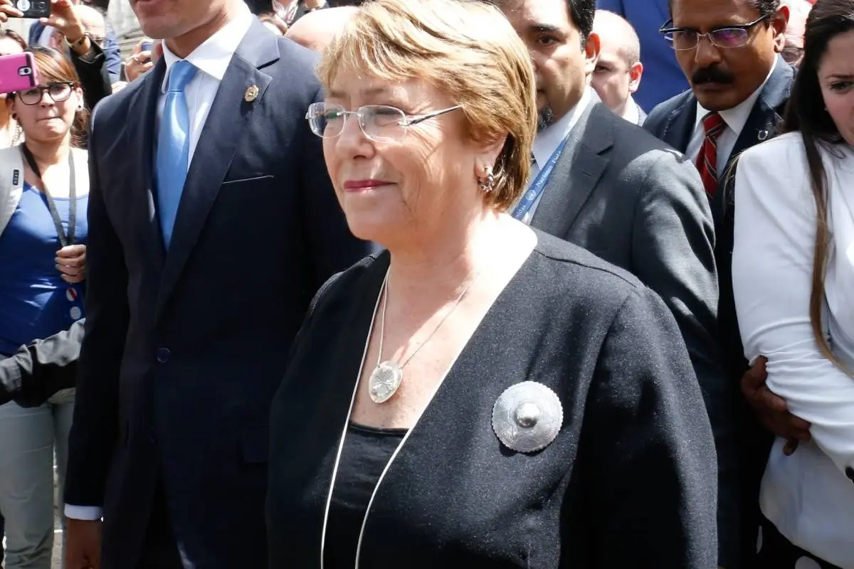 a_uno_1086773_x1x.jpg, Agencia Uno