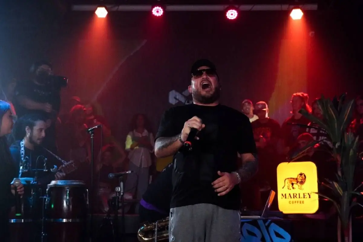 4a320b37-369d-4b4d-a919-85307141e2a9-1.jpg, 