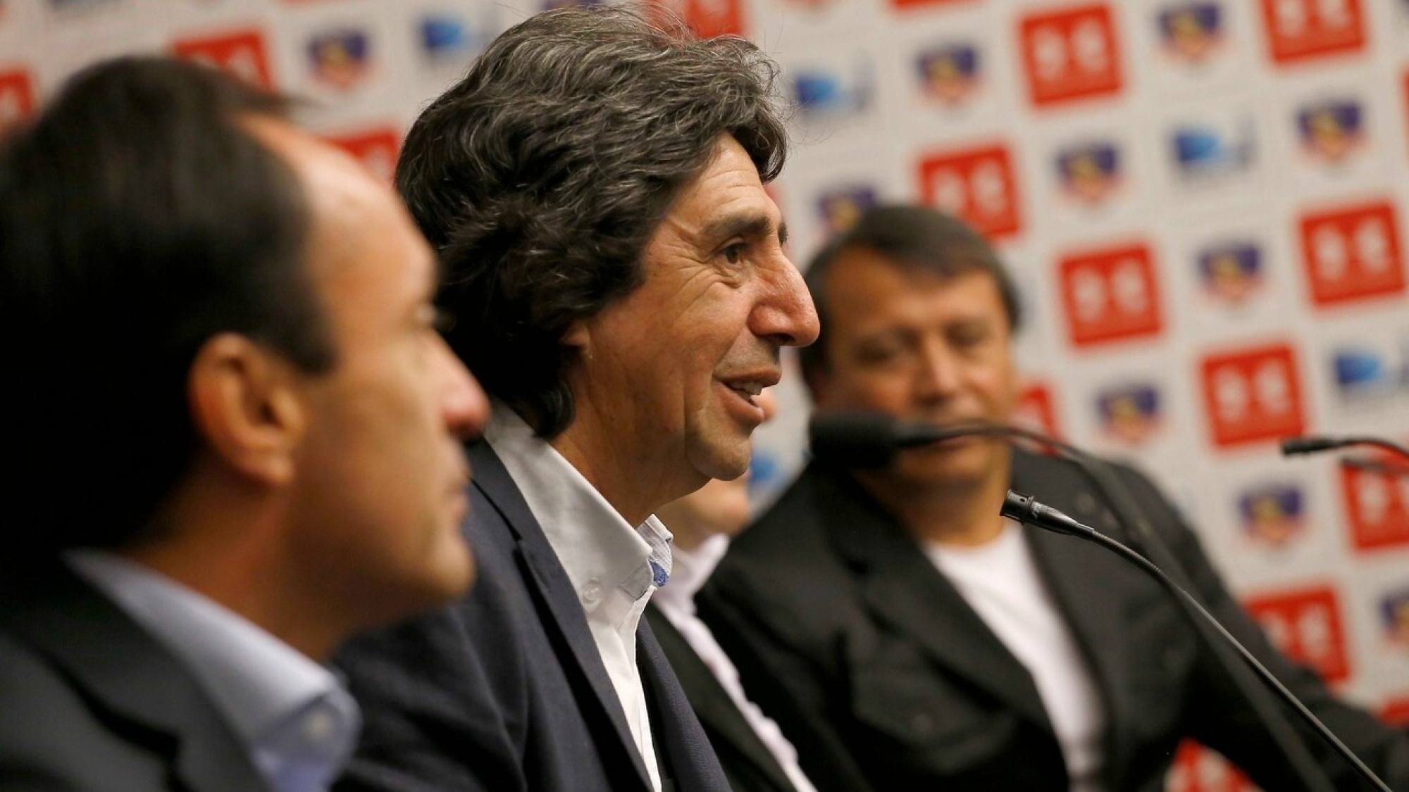 Lizardo Garrido recibe trasplante para seguir tratamiento contra el