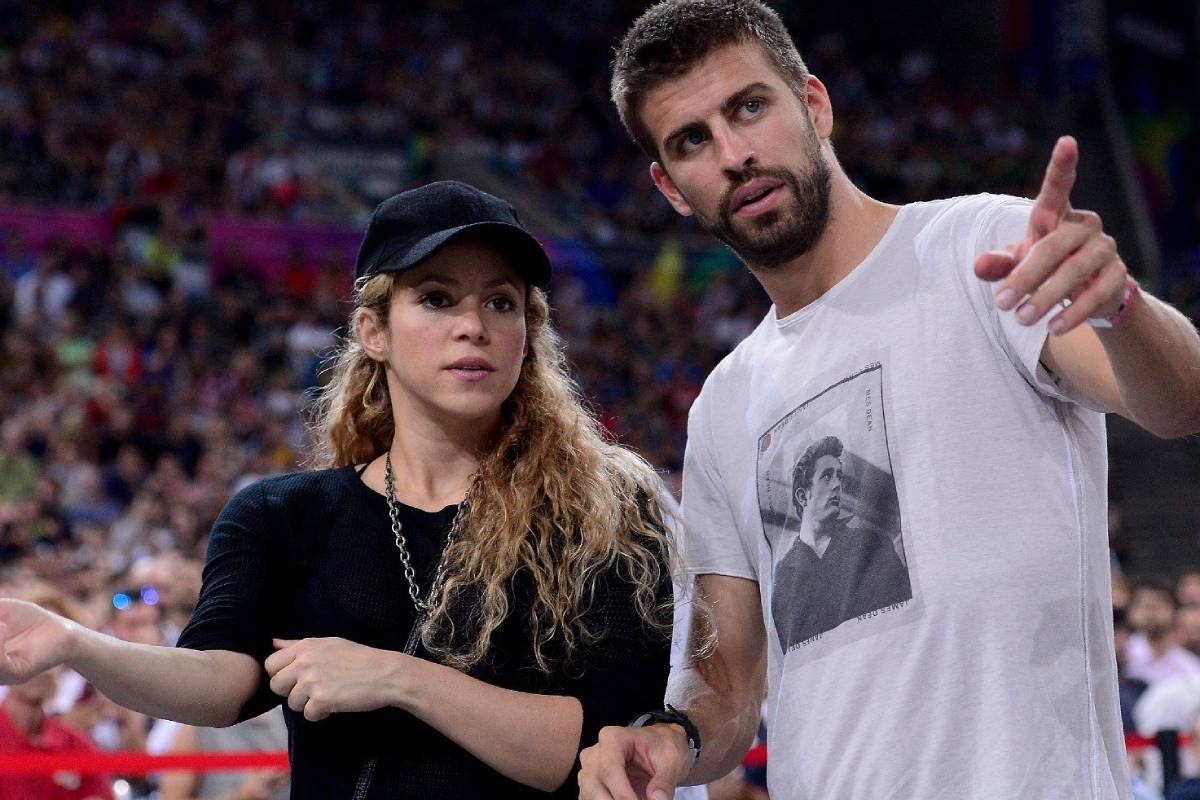 Shakira y piqué en un estadio de fútbol / La pareja se separó en el mes de junio del 2022 / FOTO: Instagram