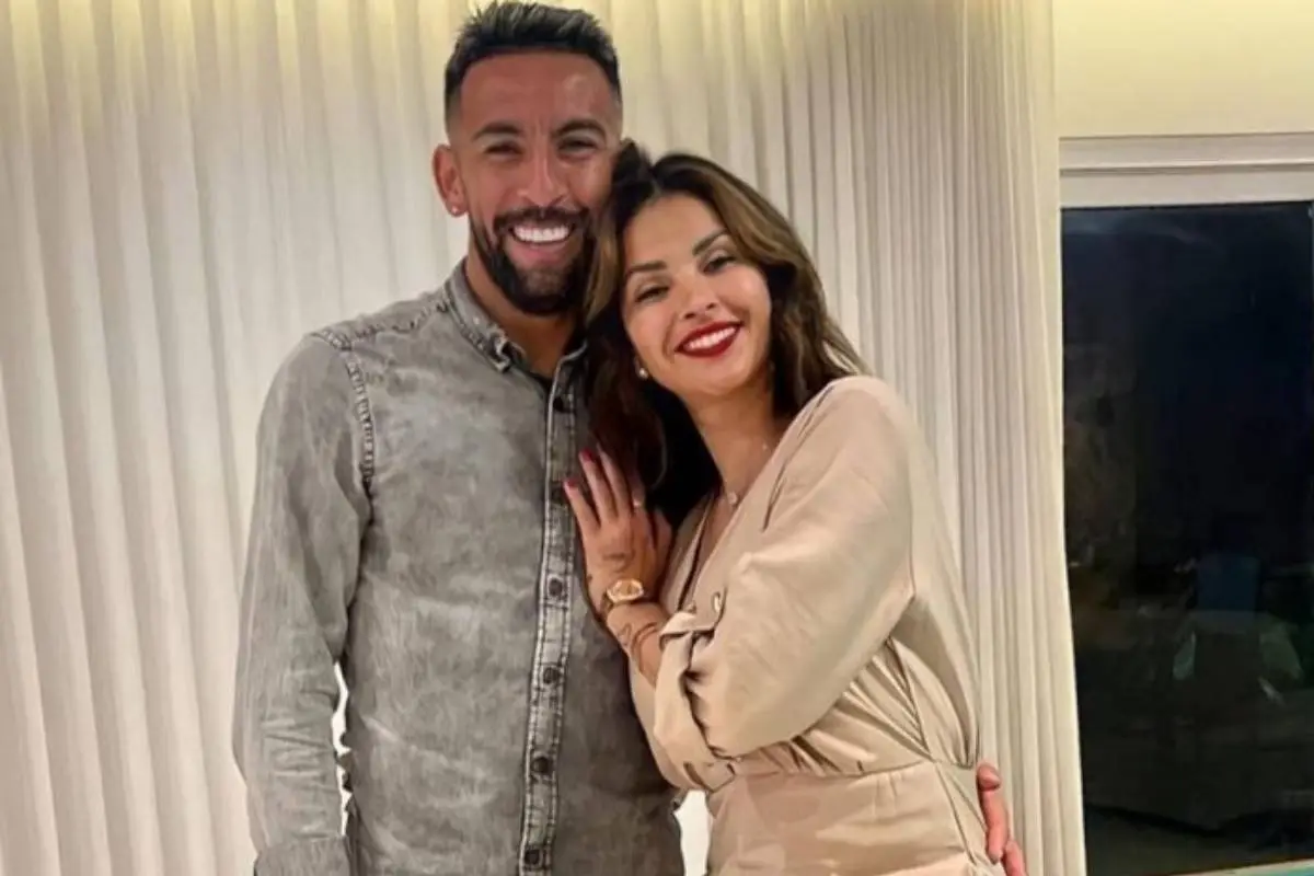 Mauricio Isla Thati Lira