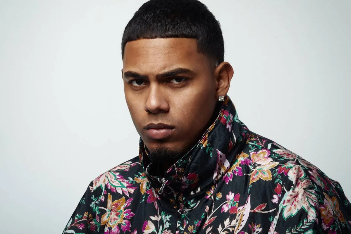 MYKE TOWERS PROMO PHOTO, 