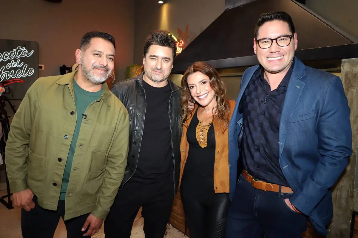 Carolina Arregui con Socios de la parrilla (1)