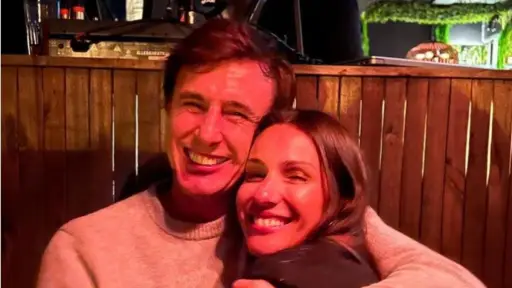 Pampita sería el soporte para Benjamín Vicuña