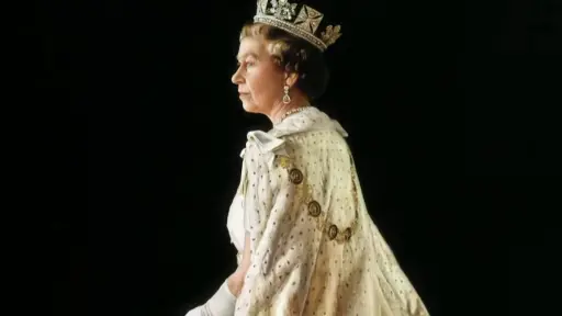 Reina Isabell II
