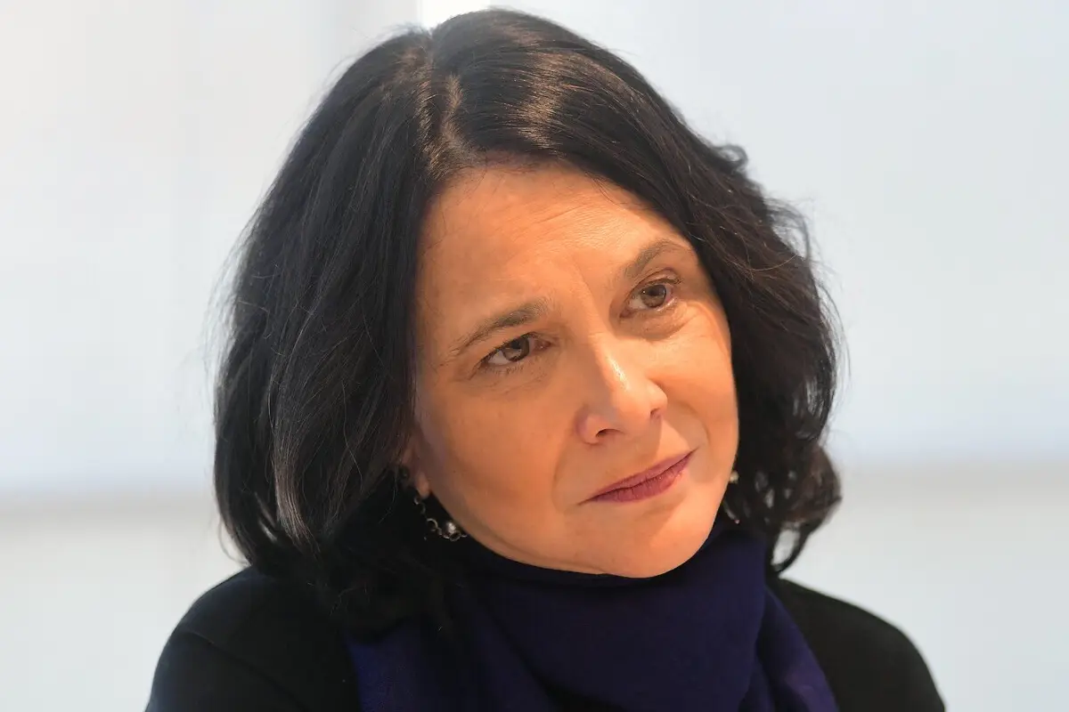 fallece Karen Poniachik