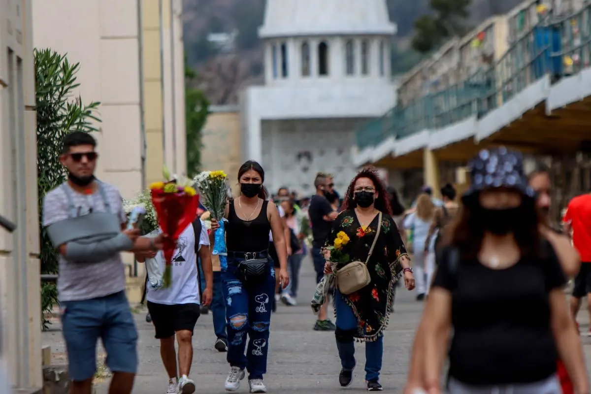 feriado 1 de noviembre