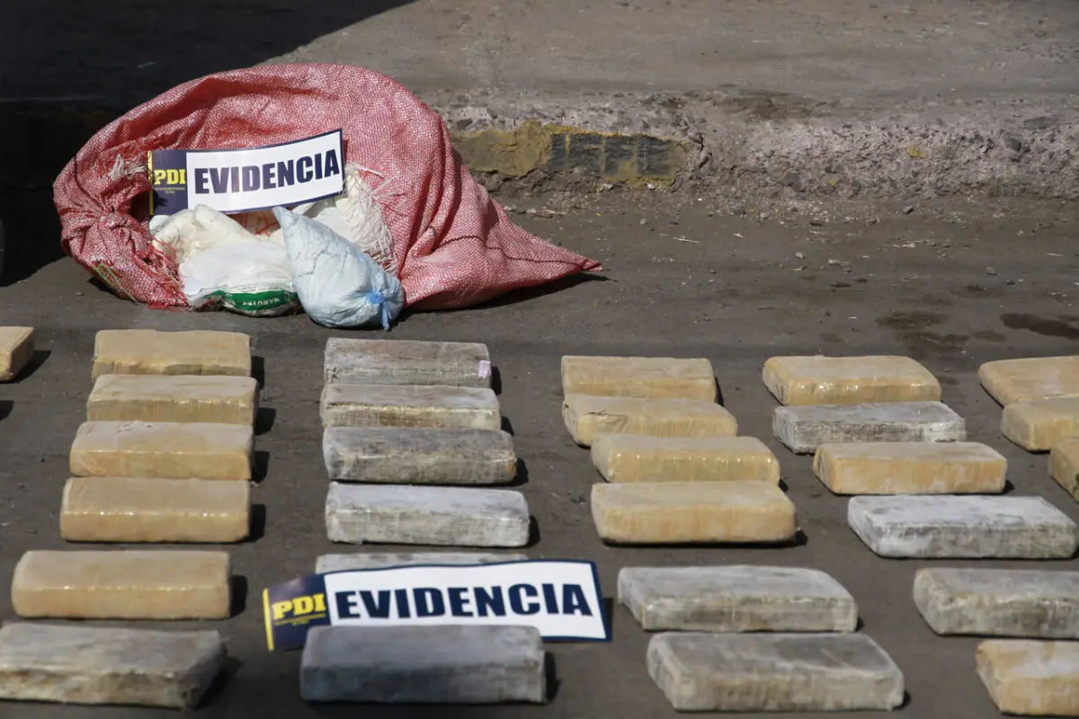 Hijo de general de carabineros fue detenido junto a traficantes colombianos