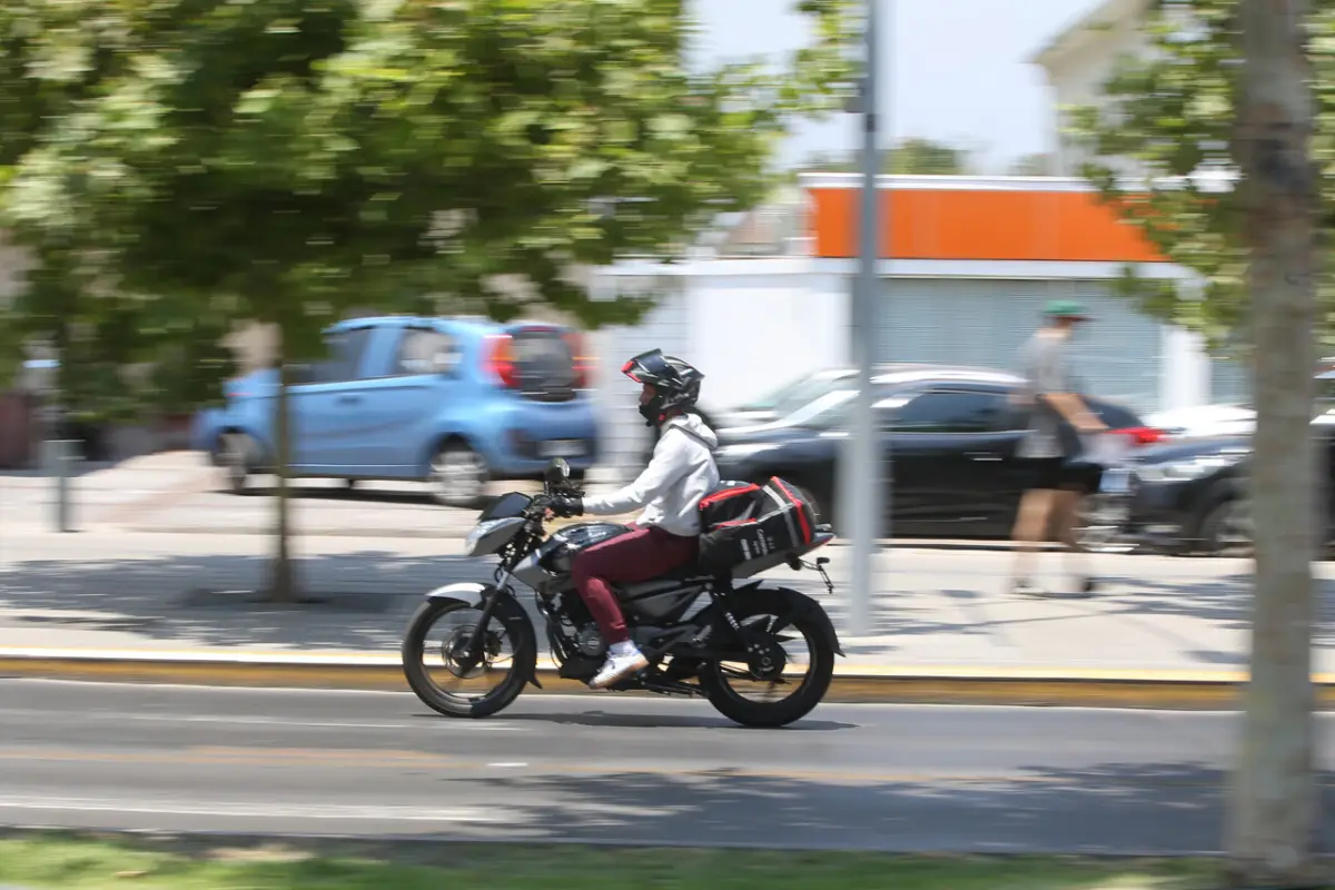 Motos