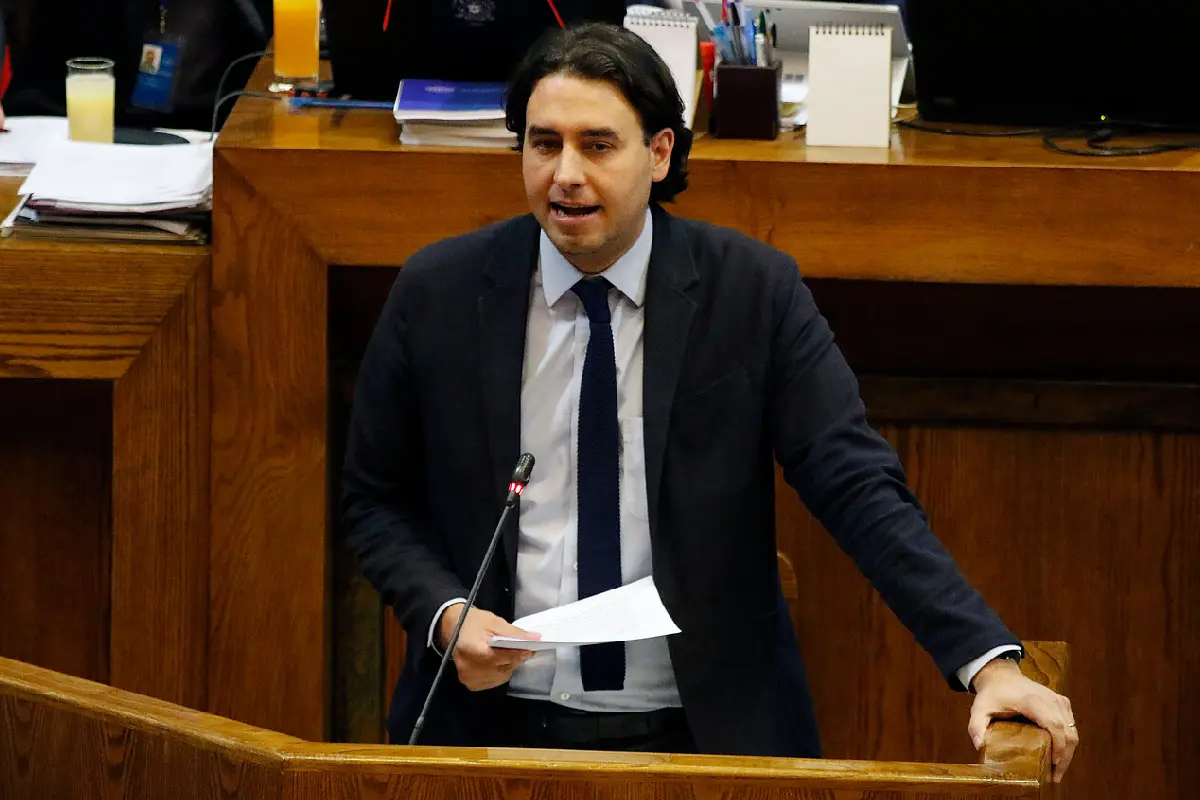 Vlado Mirosevic busca aumentar las sanciones por agresion por el total de la dieta