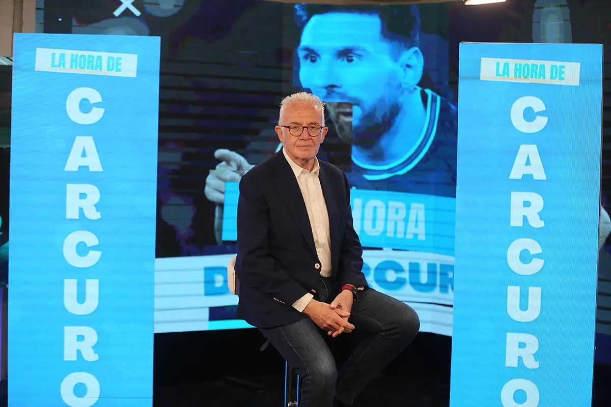 Pedro Carcuro periodista, comentarista deportivo y presentador de radio y televisión chilena. FOTO: JUAN PABLO CARMONA Y