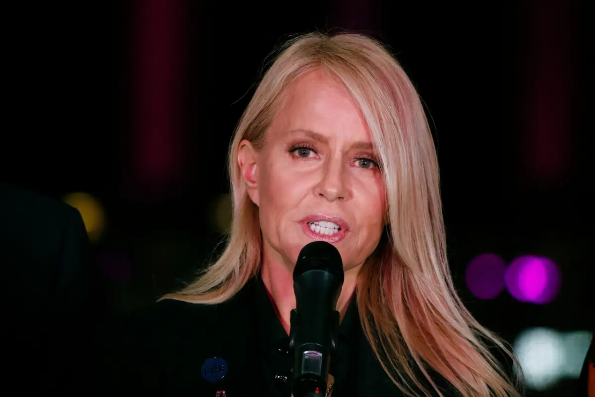 Cecilia Bolocco, Agencia Uno 