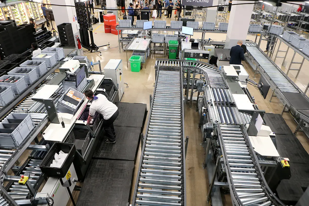 sistema robotizado de unimarc foto:Juan Pablo Carmona Y.