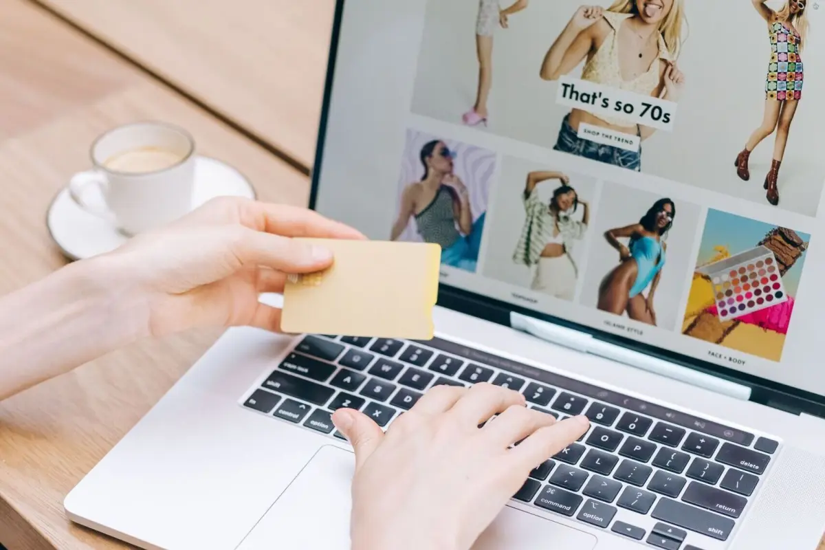 Compra seguro en Black Friday, 