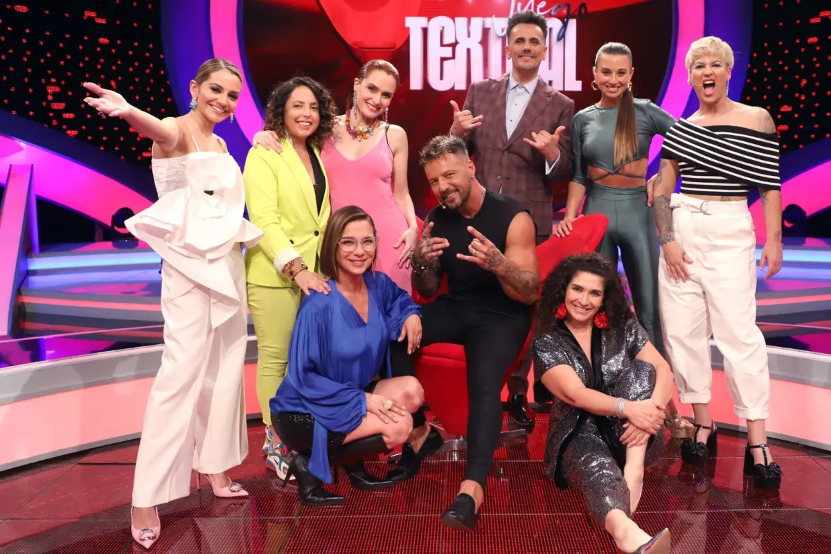 Juego Textual tendría dos bajas