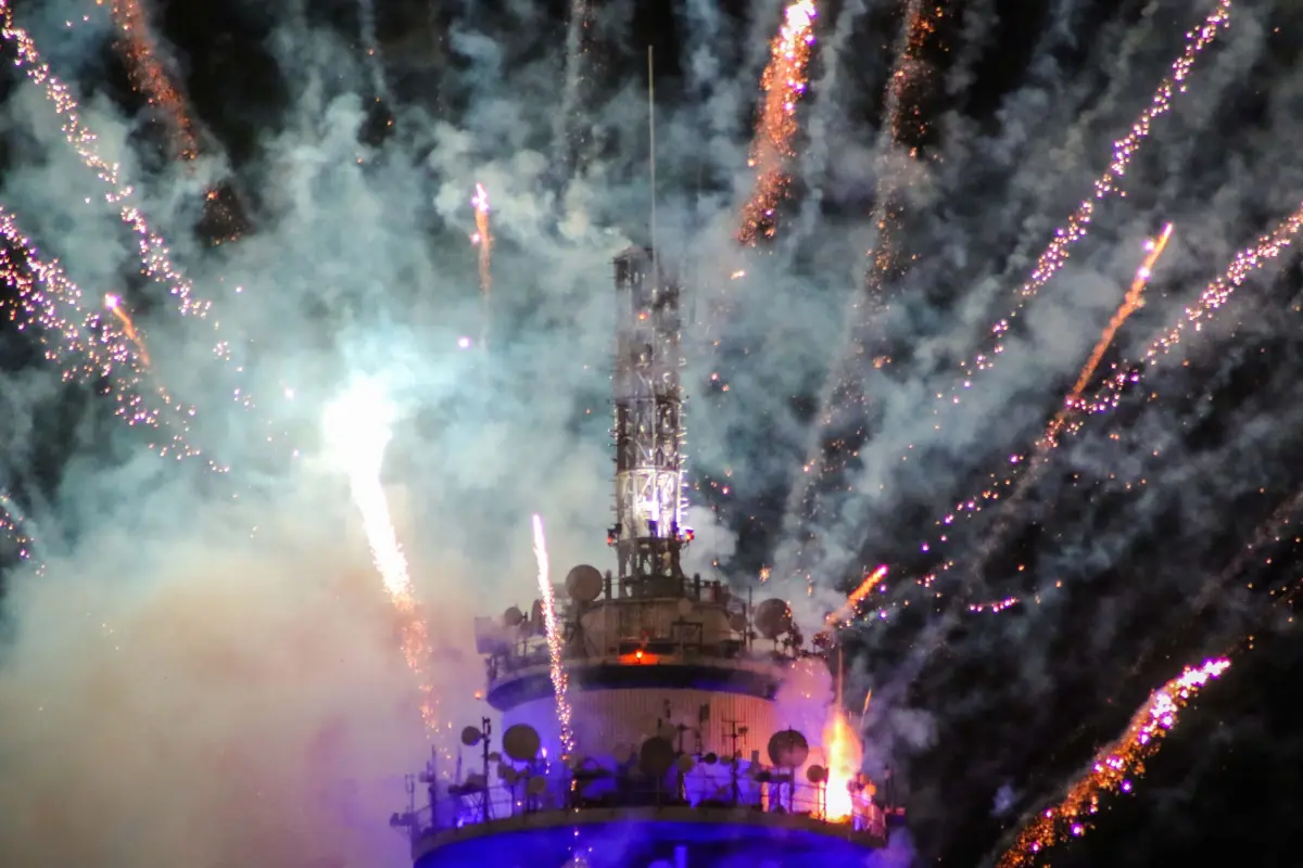Show de fuegos artificiales de año nuevo en la Torre Entel, 1 de ENERO del 2019/SANTIAGOLa Torre Entel realiza el tradicional show de fuegos artificiales para celebrar la llegada del nuevo añoFOTO: HANS SCOTT /AGENCIAUNO