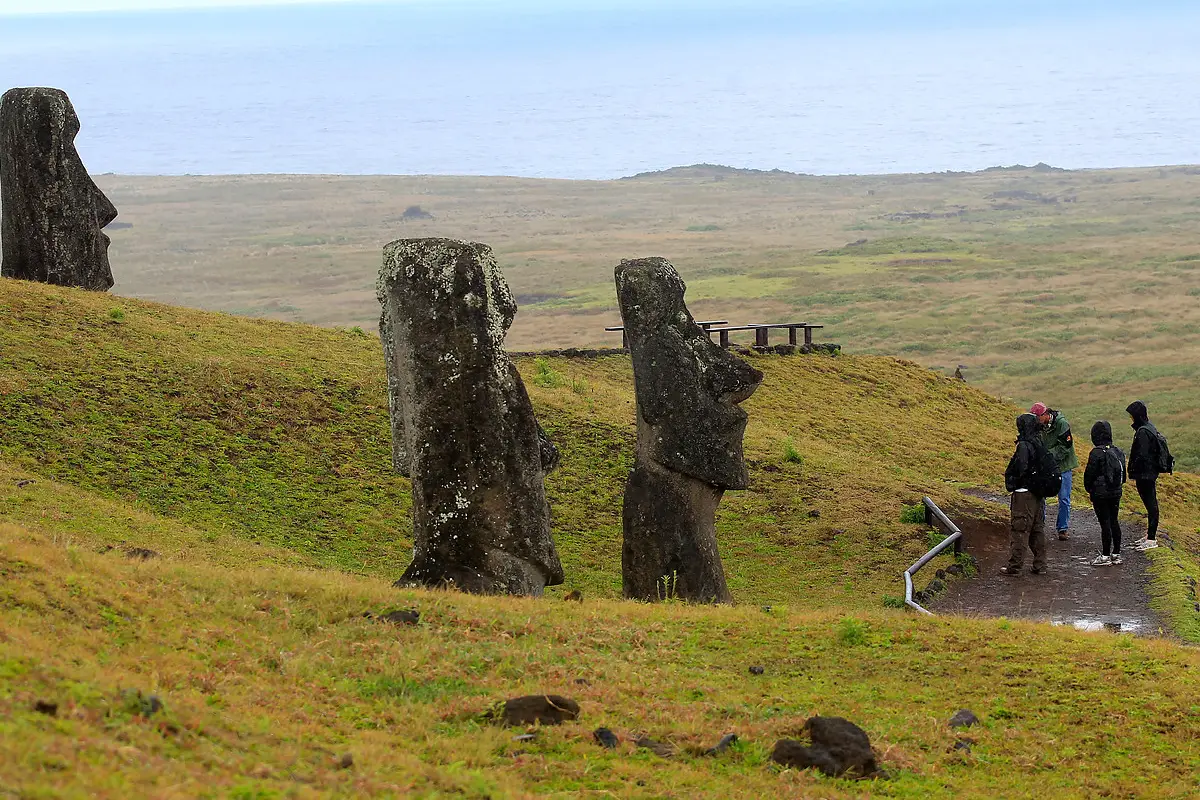 Rapa Nui se encuentra entre uno de los principales destinos de viajes buscados por los chilenos, 