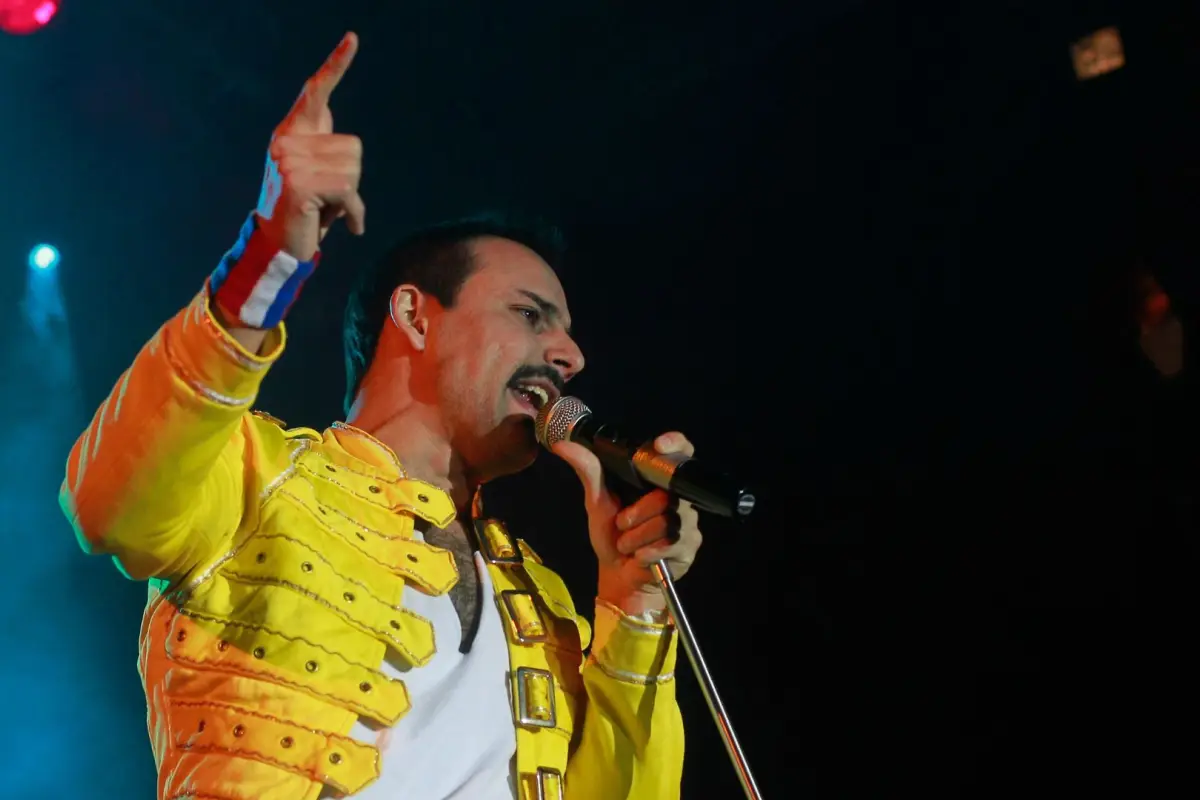 Dios Salve a la Reina se presenta en el teatro Caupolicán